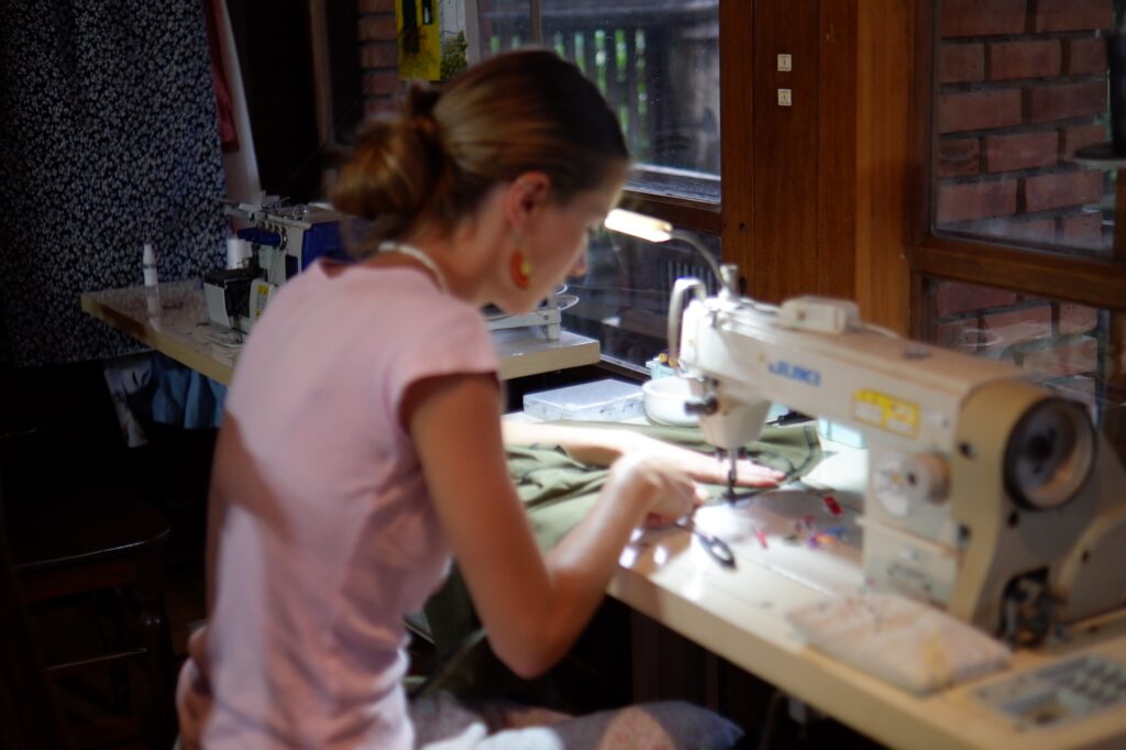 things to do in Hoi An sewing class