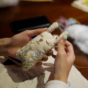 things to do in Hoi An học thêu cơ bản embroidery classes
